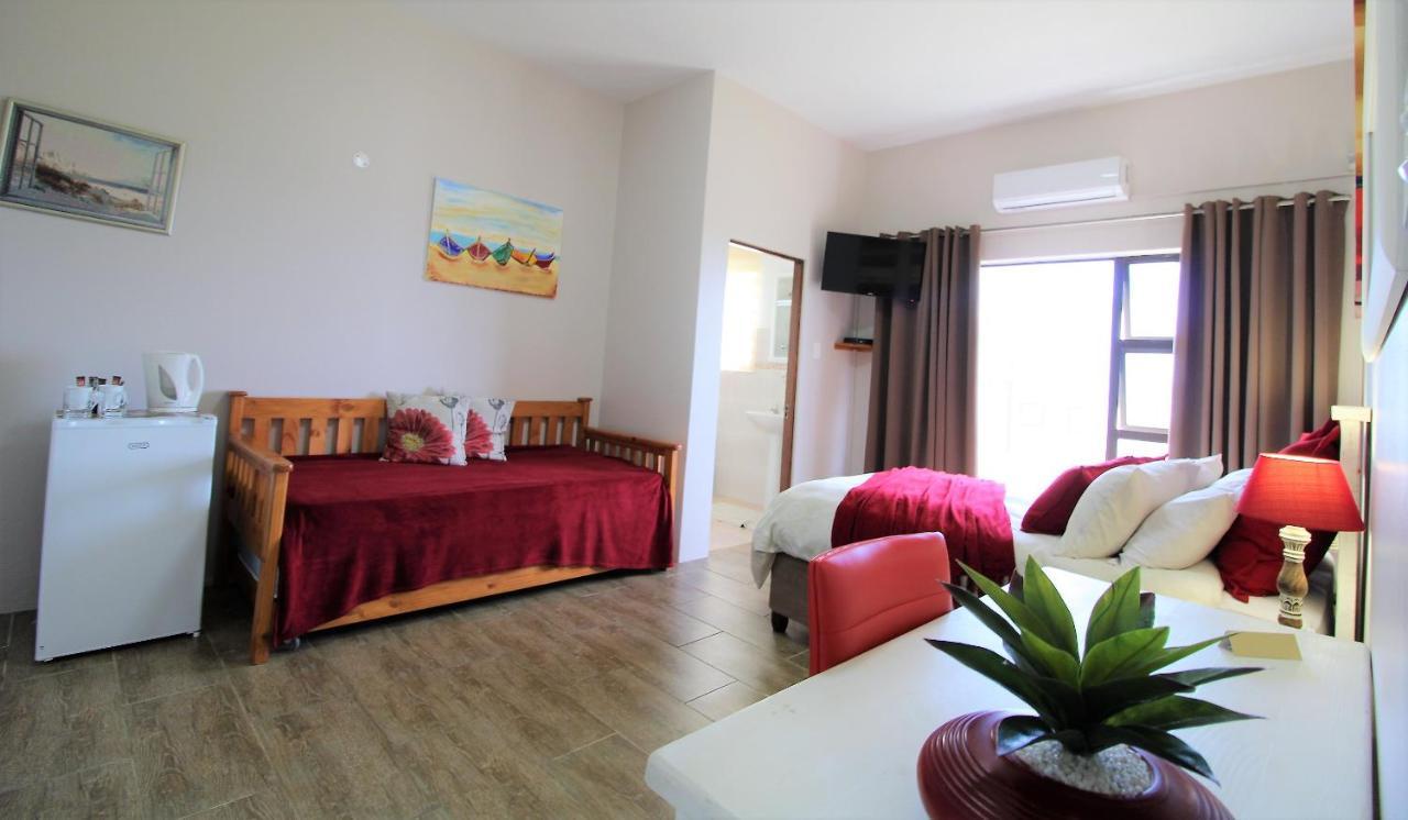 Cove View B&B อีสต์ลอนดอน ภายนอก รูปภาพ