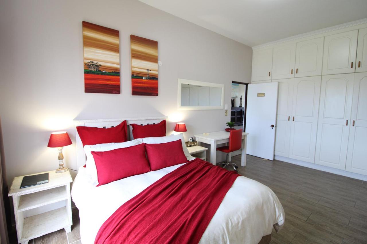 Cove View B&B อีสต์ลอนดอน ภายนอก รูปภาพ