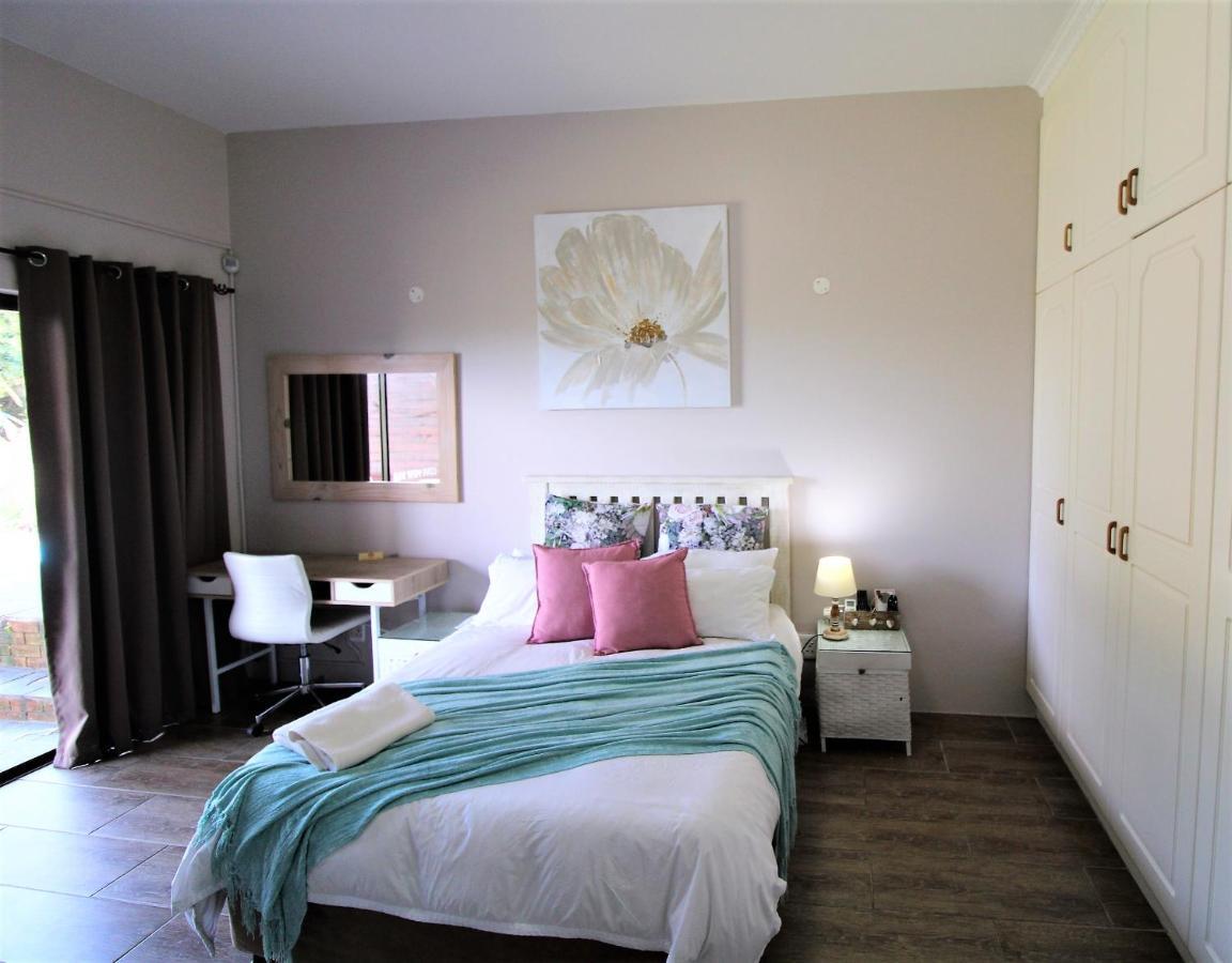 Cove View B&B อีสต์ลอนดอน ภายนอก รูปภาพ