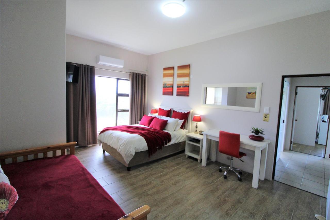 Cove View B&B อีสต์ลอนดอน ภายนอก รูปภาพ