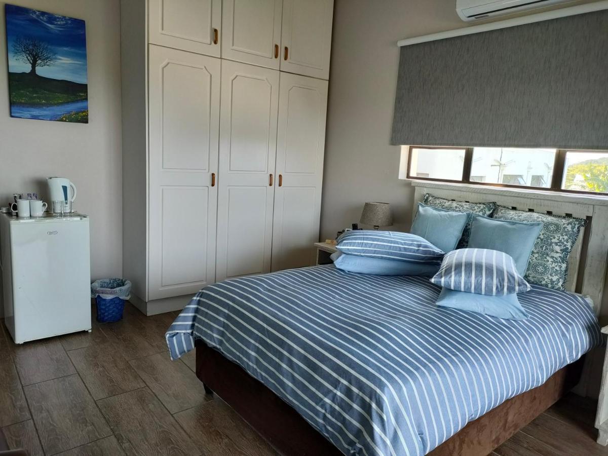 Cove View B&B อีสต์ลอนดอน ภายนอก รูปภาพ